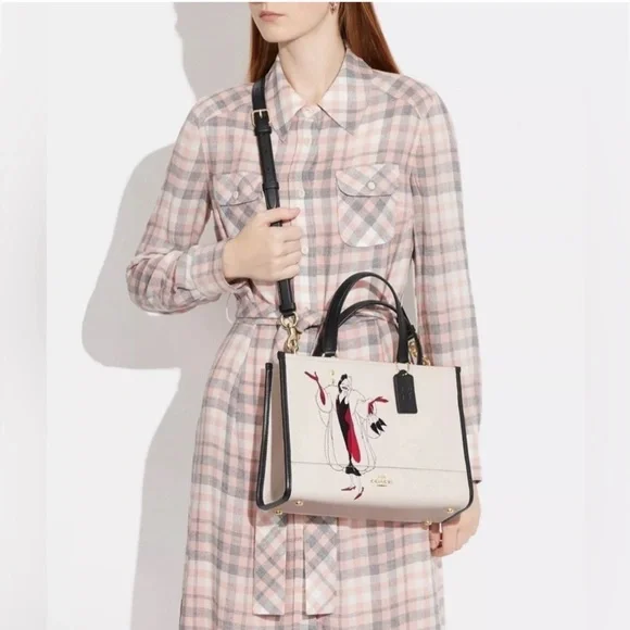 COACH BUNDLE Disney X Coach Dempsey Carryall With Cruella Motif CC946 & Wristlet